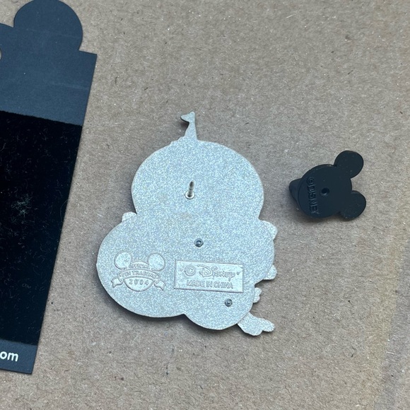 NWT Sorcerer Mickey Disney Pin 2004 - Picture 4 of 5